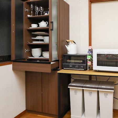 1日1組様限定の貸し切り民泊です間取り2Ldk無料駐車場1台分のみ有り全館完全禁煙です屋外喫煙所無し冬季12月1日から2月28日は駐車場使用不可能です Apartment Fukui Exterior foto